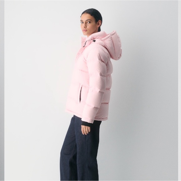 Aritzia Super Puff chalk pink - Picture 3 of 4
